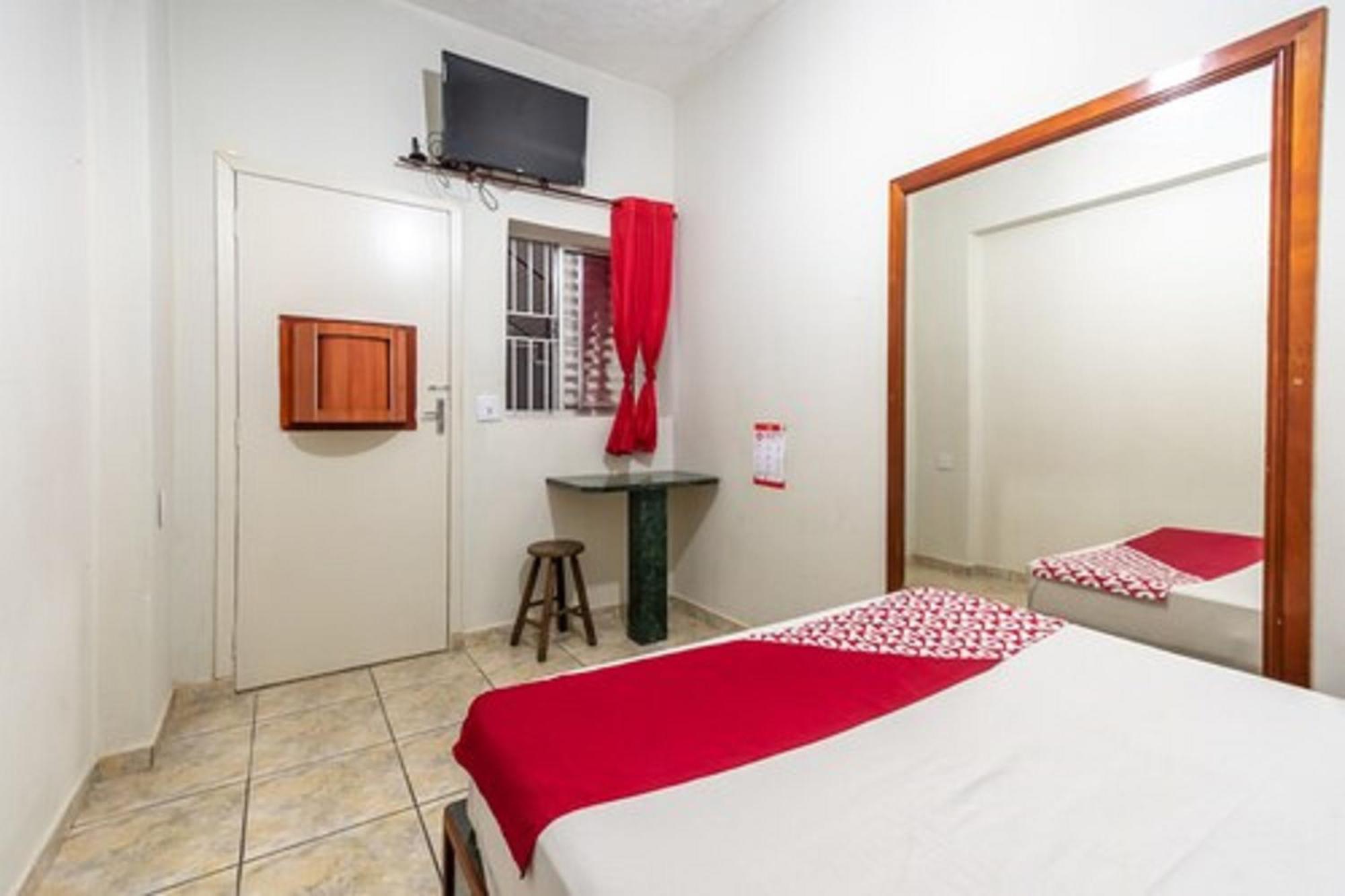 Oyo Hotel Dom Pedro, Сан-Пауло Экстерьер фото